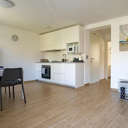 Apartament Stela U Kamporu *