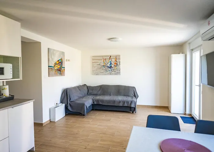 Stela U Kamporu Daire